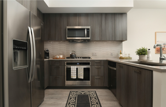 904 W Madison St, Chicago, IL 60607