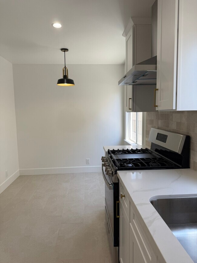 11610 Oxnard St unit 8, North Hollywood, CA 91606 - photo 4