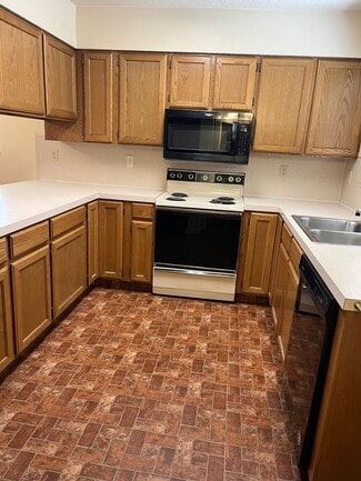 590 N Woodruff Ave Unit 64, Idaho Falls, ID 83401