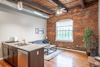 1485 Niagara St, Buffalo, NY 14213