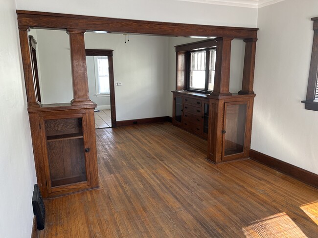 2003 W Alice Ave, West Peoria, IL 61604 - photo 2