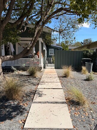 126 Franklin Ct, Glendale, CA 91205