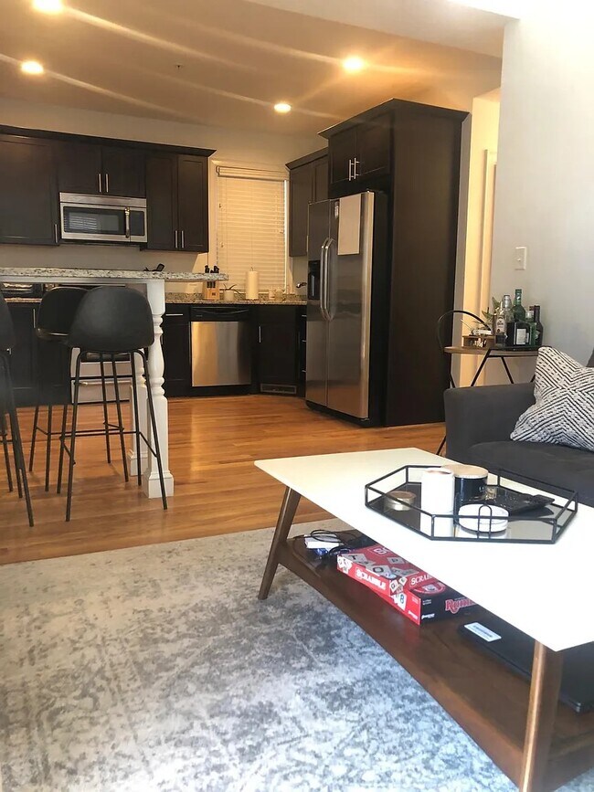 16 Washburn St Unit 3, Boston, MA 02125