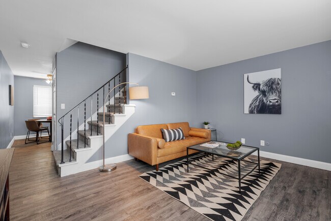 Townhomes at Bexley Creek, Columbus, OH 43209 - photo 5