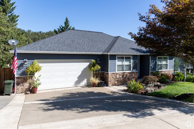 There's a wide range of homes in Hucrest.