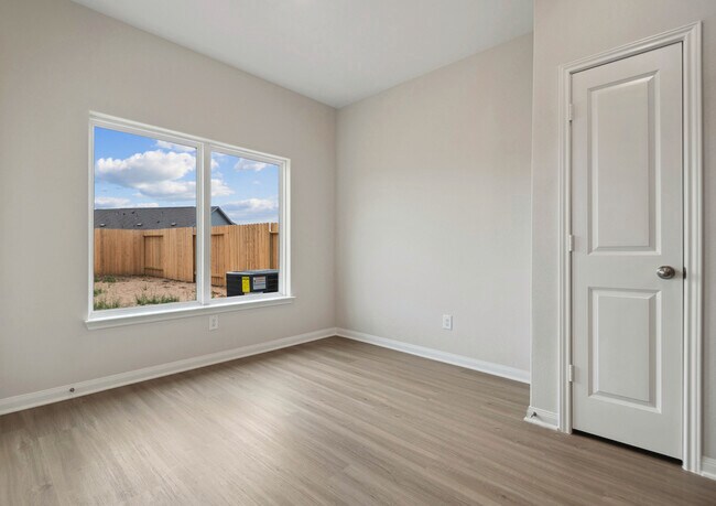 305 Fastboy Ln unit 37002055, Waller, TX 77484 - photo 4