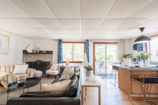 61 Baltimore Ave Unit B, Narragansett, RI 02882