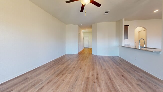 1437 Amy Dr, Kyle, TX 78640 - photo 3