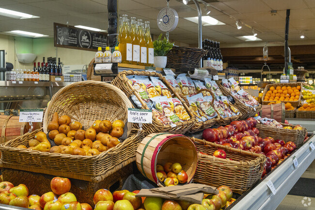 Fresh local produce at Barbur World Foods in Ashcreek.
