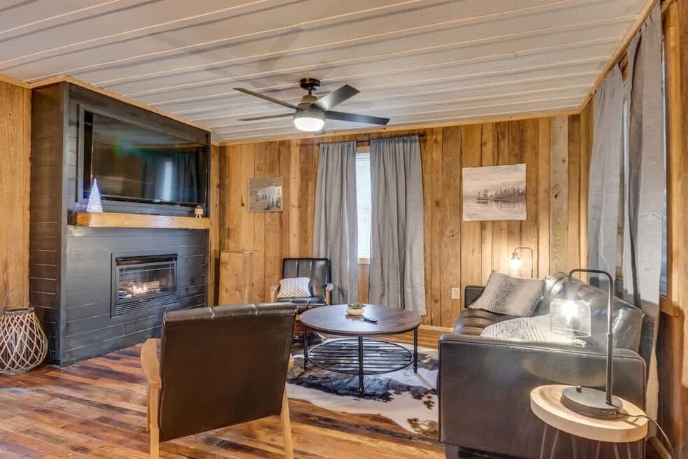 4557 Hooper Hwy unit ID1051752P, Cosby, TN 37722 - photo 1