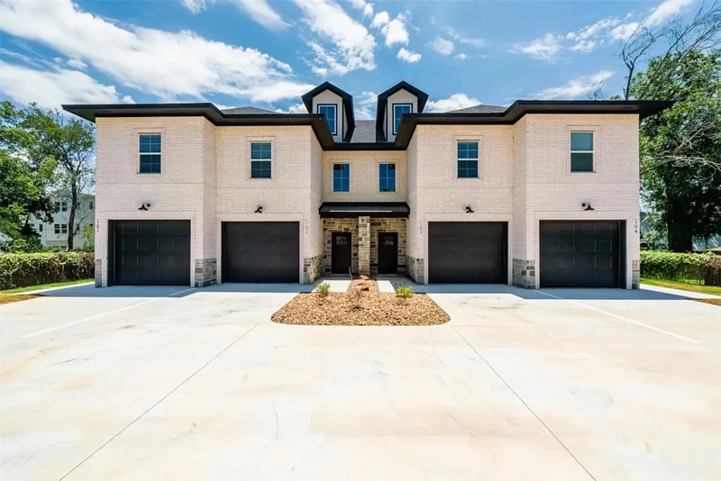 1540 W Long St, Stephenville, TX 76401 - photo 1