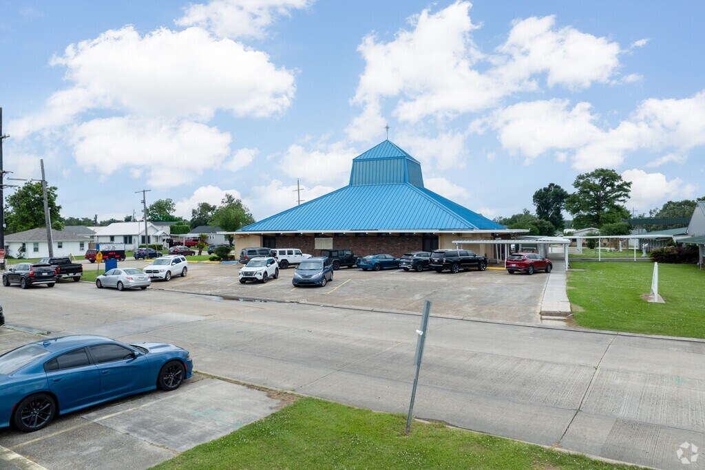 St. Gregory Barbarigo School is a private school serving students from pre-k through middle school in Houma, Louisiana.