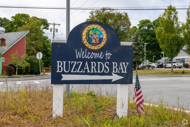 Buzzards Bay is a waterfront town with less tourists than many Cape towns.