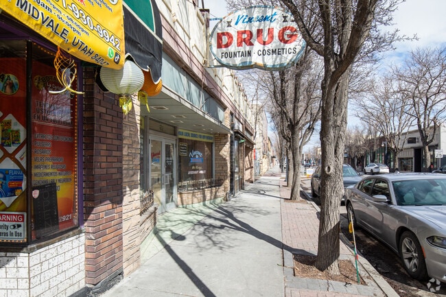 Shop with ease and dine with delight in the heart of Midvale's bustling community.