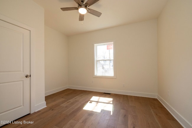 426 E Oak St, Louisville, KY 40203 - photo 6