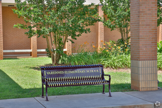 Varennes Elementary 6