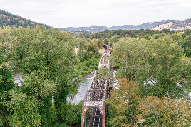Discover Roseburg's heritage along West Avenue and its' storied path.
