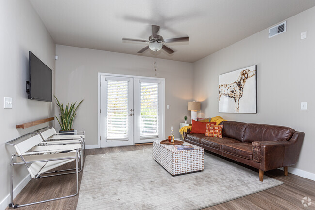 2BR, 2BA - Silver