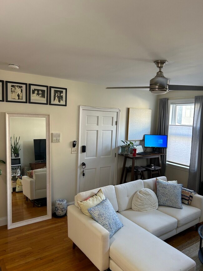 117 Chiswick Rd unit 207, Brighton, MA 02135 - photo 3