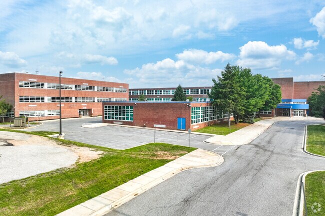 Catonsville High School in Baltimore has a student teacher ratio of 16:1.