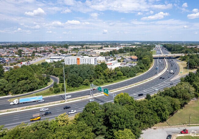 Graceland Park residents have easy access to I-95 and I-895 making commuting a snap.