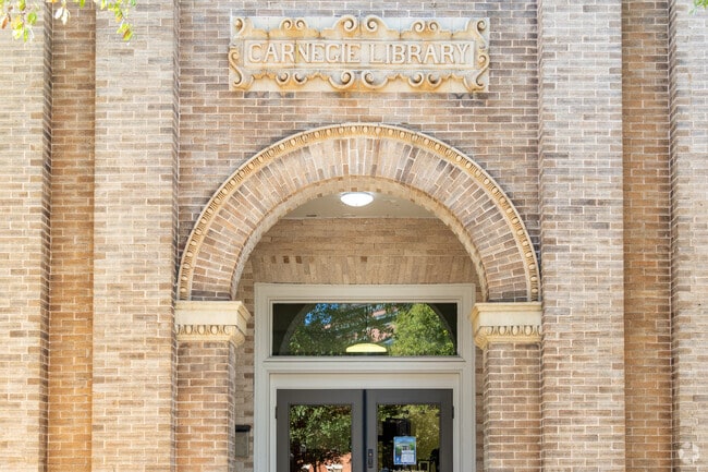 Newnan's Carnegie Library opened in 1924 and was the city's first library.