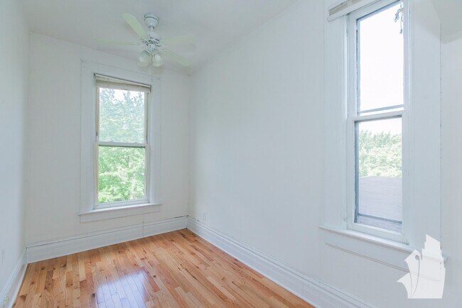 2315 N Southport Ave unit 3F, Chicago, IL 60614 - photo 6