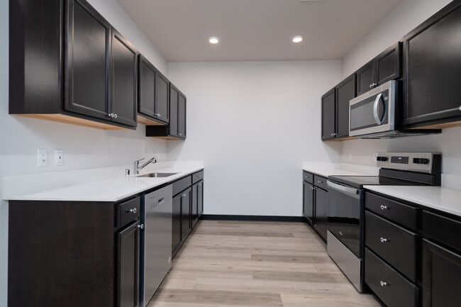 The Trailhead, Sedro Woolley, WA 98284 - photo 3