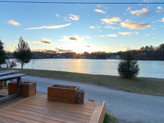 8 Russell Rd Unit 2, Chelmsford, MA 01863