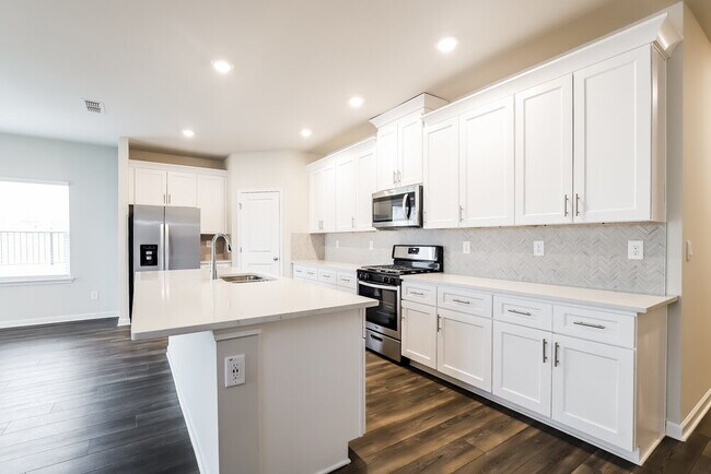 5841 Hackberry Ln, Braselton, GA 30517 - photo 5