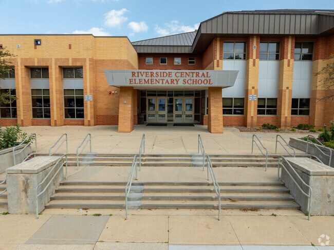 Students in the Eastside neighborhood can attend elementary school at Riverside Central.