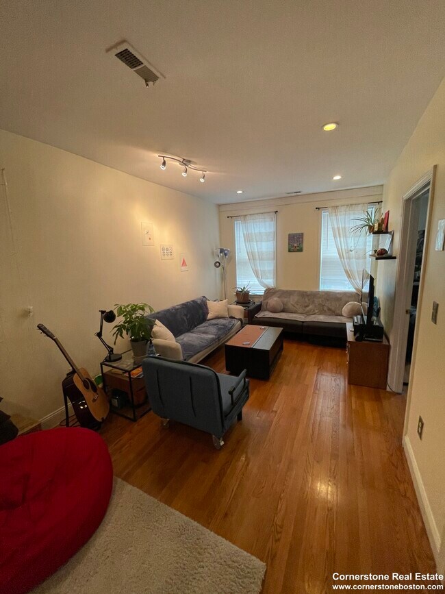 7 Chesterton St unit 1, Roxbury, MA 02119 - photo 7