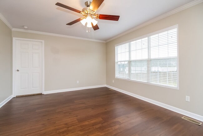 2003 Vancroft Cir, Spring Hill, TN 37174 - photo 3