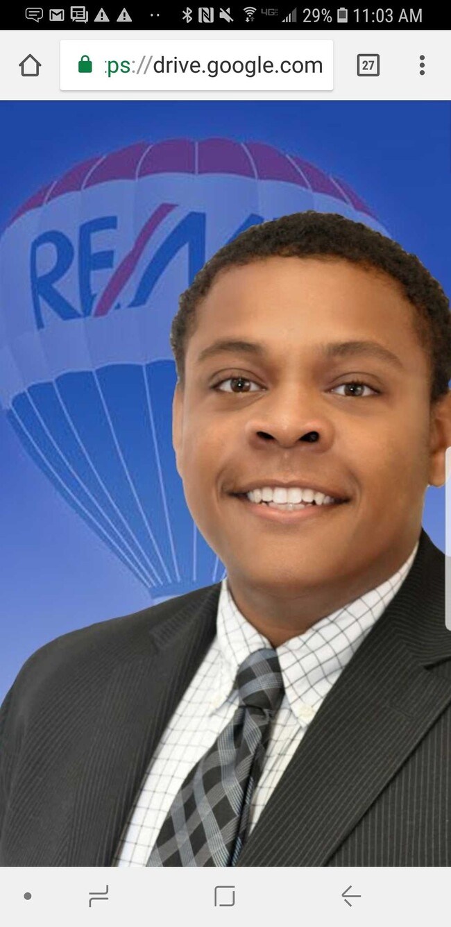 Agent Photo