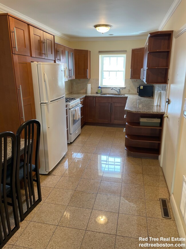 204 Lake Shore Rd, Boston, MA 02135