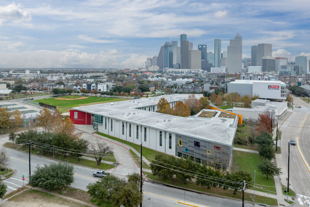 Carnegie Vanguard High School, Houston TX Rankings & Reviews - Homes.com