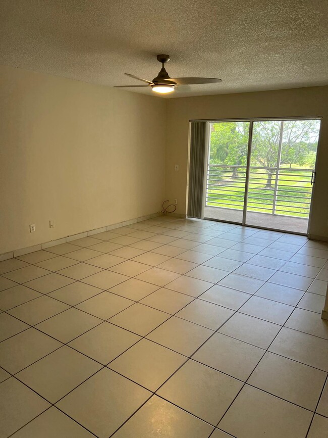 2491 SW 82nd Ave Unit 306, Davie, FL 33324