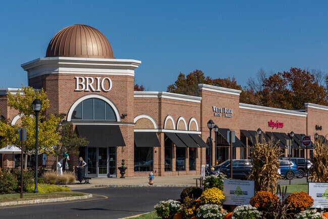 Enjoy great restaurants and elevated shopping in Marlton's Promenade shopping area.