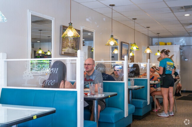 Savor breakfast at Lemon Tree in Vero Beach the locals' favorite morning stop.