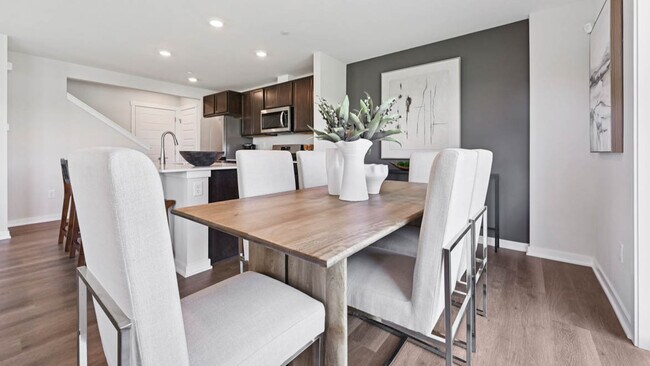 3537 Richardson Cir, Yorkville, IL 60560 - photo 7