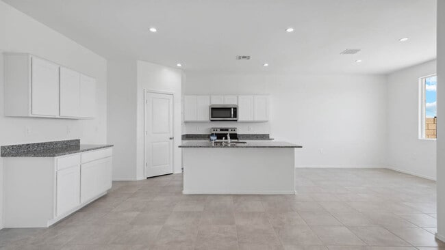 1540 E Mason Dr, Casa Grande, AZ 85122 - photo 4