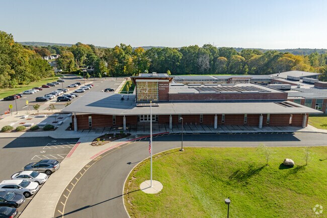 Verplank Elementary School is a public institution.