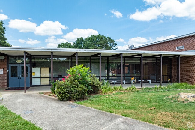 Draper Elementary School serves over 200 students in Rockingham County.