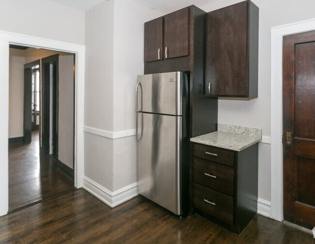 3825 N Drake Ave unit 3, Chicago, IL 60618 - photo 3