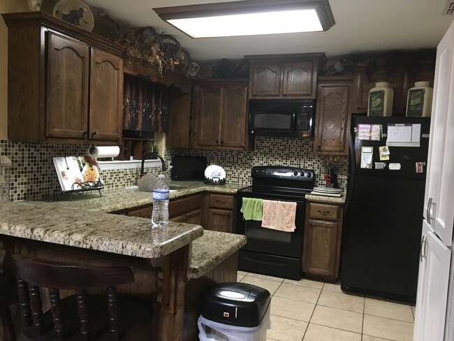 1923 Largo St, Weslaco, TX 78596 - photo 3