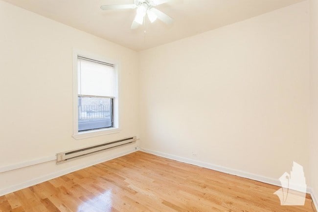 3720 N Pine Grove Ave unit 3722-E3, Chicago, IL 60613 - photo 7