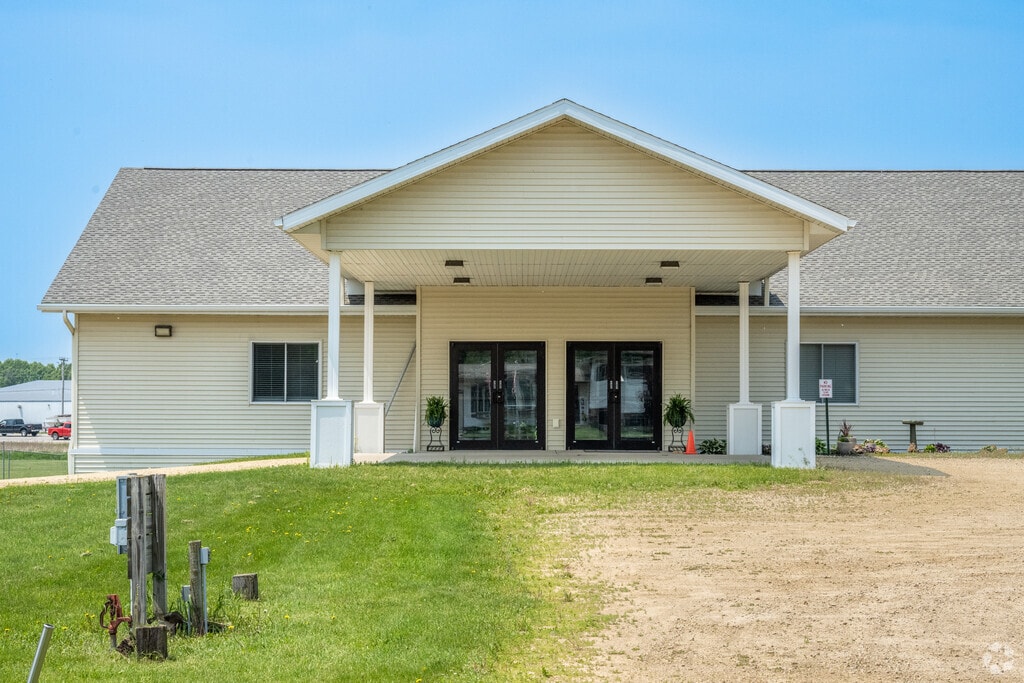 Tomah Baptist Academy serves grades K-12.