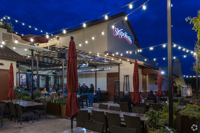 Skipolini's restaurant is a very popular location in the Oakley neighborhood.