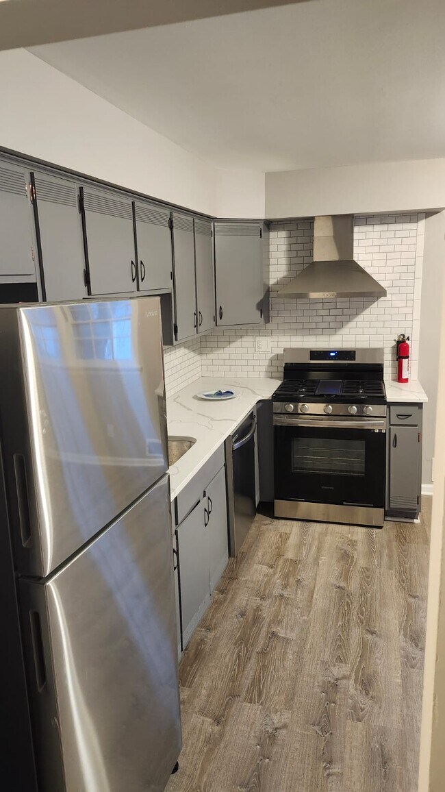 17 Union Ave unit 2, Maplewood, NJ 07040 - photo 3