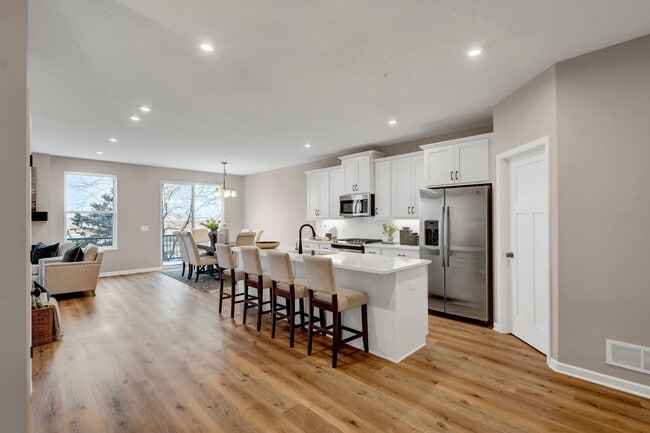 9750 65th St S unit 36448620, Cottage Grove, MN 55016 - photo 6